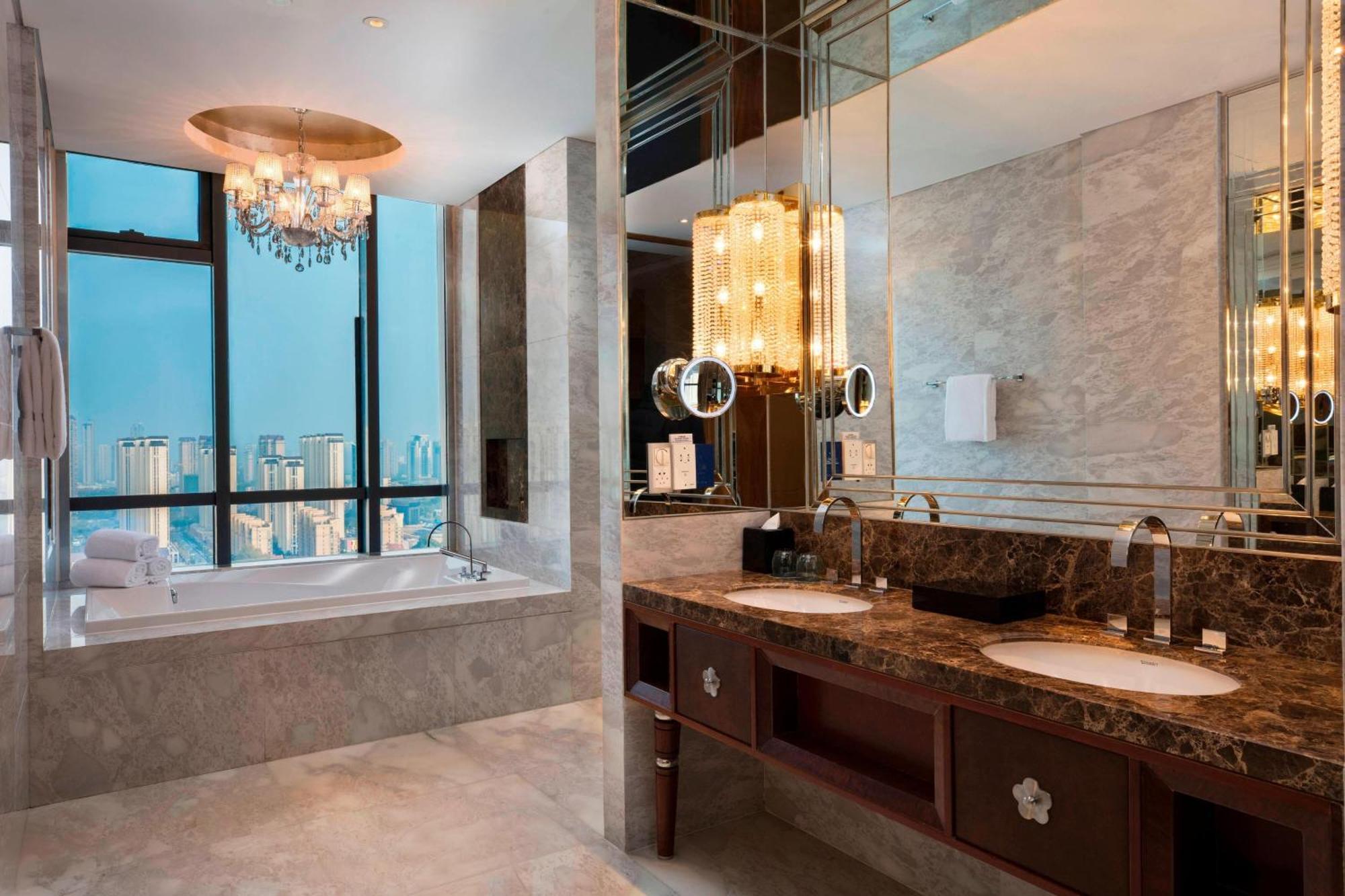 Sheraton Wuxi Binhu Hotel Bagian luar foto