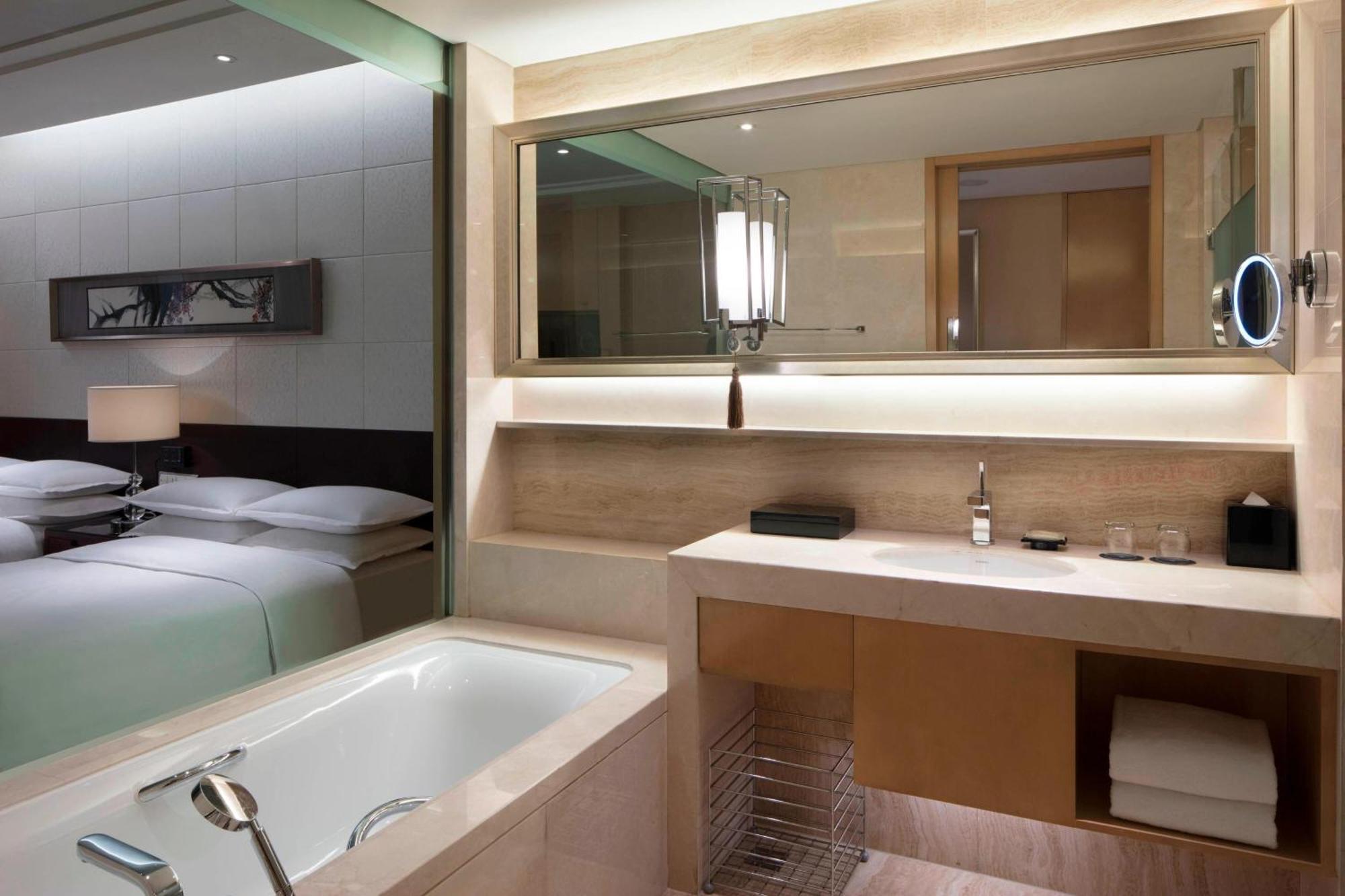 Sheraton Wuxi Binhu Hotel Bagian luar foto